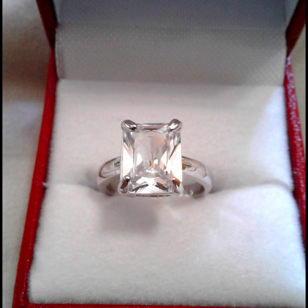 Ring Radiant CZ 2ctw Sterling Silver  Size 5